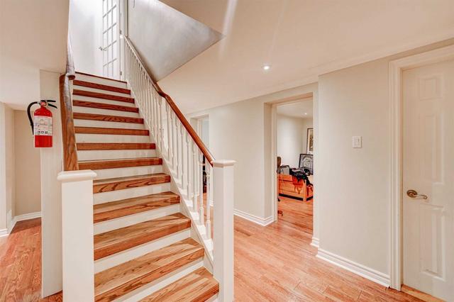 27 Harfleur Rd, House detached with 5 bedrooms, 4 bathrooms and 8 parking in Toronto ON | Image 18