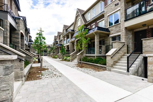 139 - 200 Veterans Dr, Townhouse with 3 bedrooms, 3 bathrooms and 1 parking in Brampton ON | Image 2