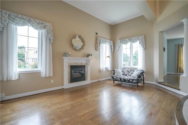 29 Freeston Cres, House detached with 4 bedrooms, 4 bathrooms and 4 parking in Ajax ON | Image 6