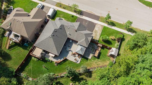 2225 Webster Blvd, House detached with 2 bedrooms, 3 bathrooms and 6 parking in Innisfil ON | Image 19