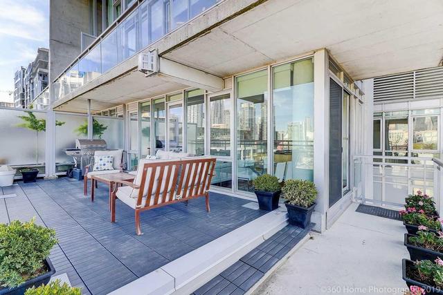 1001 - 38 Niagara St, Condo with 2 bedrooms, 2 bathrooms and 1 parking in Toronto ON | Image 17