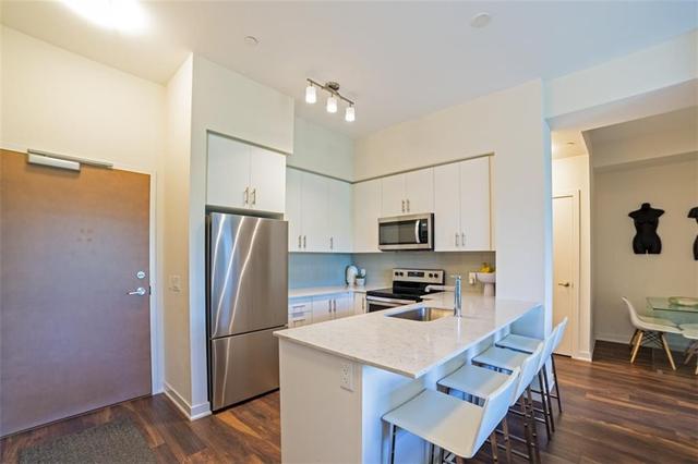 ph610 - 320 Plains Road E, Condo with 2 bedrooms, 2 bathrooms and 1 parking in Burlington ON | Image 4
