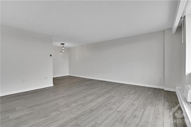 505 - 2400 Virginia Drive, Condo with 3 bedrooms, 2 bathrooms and 1 parking in Ottawa ON | Image 9