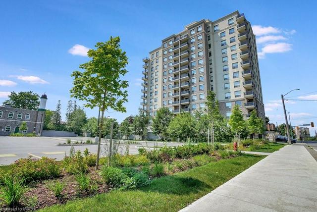 402 - 223 Erb Street W, House attached with 2 bedrooms, 2 bathrooms and 1 parking in Waterloo ON | Image 12