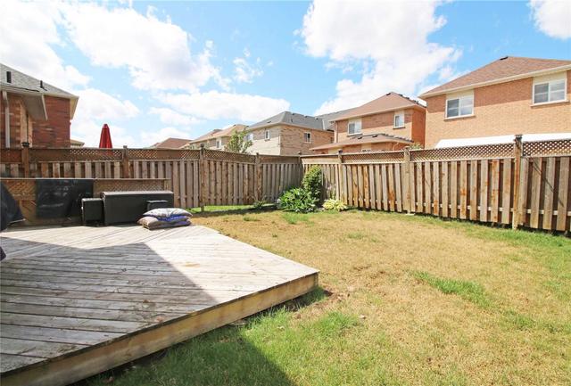 79 Macbride Cres, House detached with 3 bedrooms, 4 bathrooms and 4 parking in Vaughan ON | Image 11