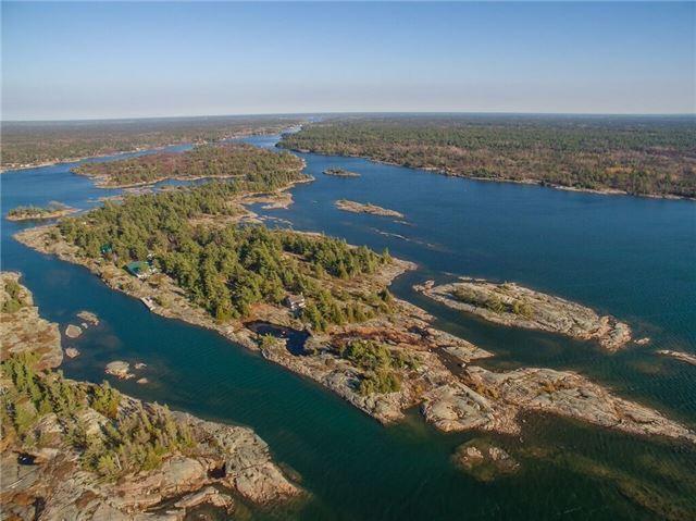 D207 Bigwood Island, House detached with 9 bedrooms, 3 bathrooms and 2 parking in Parry Sound, Unorganized, Centre Part ON | Image 1