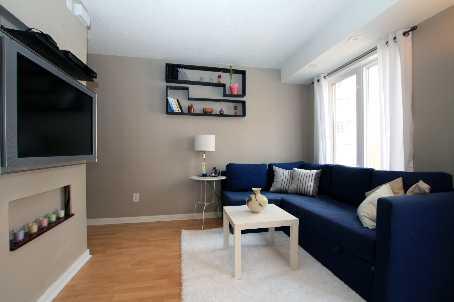 1106 - 20 Laidlaw St, Townhouse with 2 bedrooms, 2 bathrooms and 1 parking in Toronto ON | Image 2