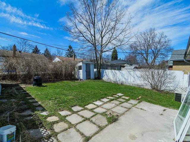 23 Hadrina St, House detached with 3 bedrooms, 3 bathrooms and 6 parking in Brampton ON | Image 33