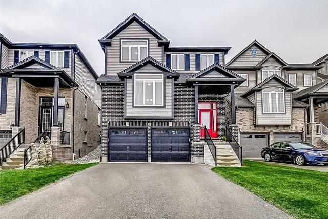 141 Drenters Crt, House detached with 3 bedrooms, 3 bathrooms and 6 parking in Guelph/Eramosa ON | Card Image