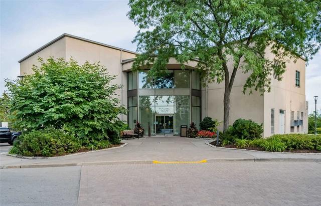 2508 - 2269 Lakeshore Blvd W, Condo with 2 bedrooms, 2 bathrooms and 1 parking in Toronto ON | Image 15