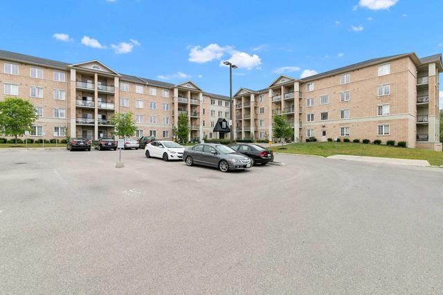228 - 1077 Gordon St, Condo with 1 bedrooms, 2 bathrooms and 1 parking in Guelph ON | Card Image
