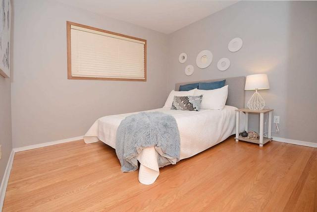 58 Sleeman Ave, House detached with 3 bedrooms, 2 bathrooms and 5 parking in Guelph ON | Image 7
