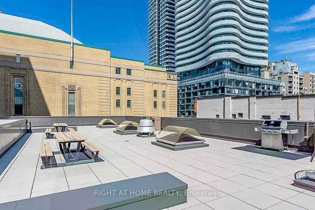 1903 - 45 Carlton St, Condo with 2 bedrooms, 2 bathrooms and 1 parking in Toronto ON | Image 11