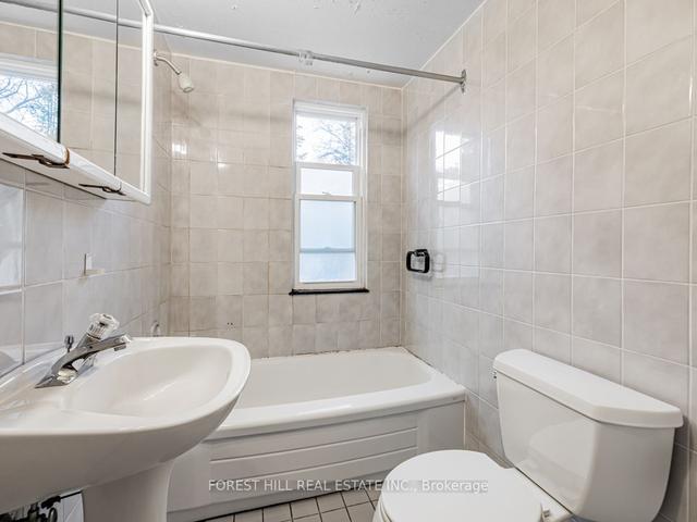 318 Drewry Ave, House detached with 5 bedrooms, 3 bathrooms and 4 parking in Toronto ON | Image 5