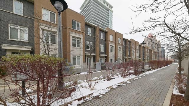 115 - 383 Prince Of Wales Dr, Townhouse with 3 bedrooms, 3 bathrooms and 2 parking in Mississauga ON | Image 1