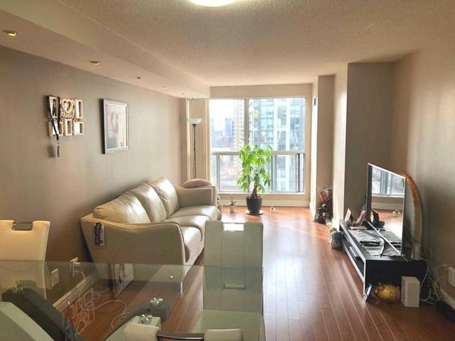 Sph208 - 28 Hollywood Ave, Condo with 1 bedrooms, 1 bathrooms and 1 parking in Toronto ON | Image 4