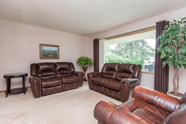 78 Sherwood Crescent, House detached with 3 bedrooms, 1 bathrooms and 2 parking in Red Deer AB | Image 9