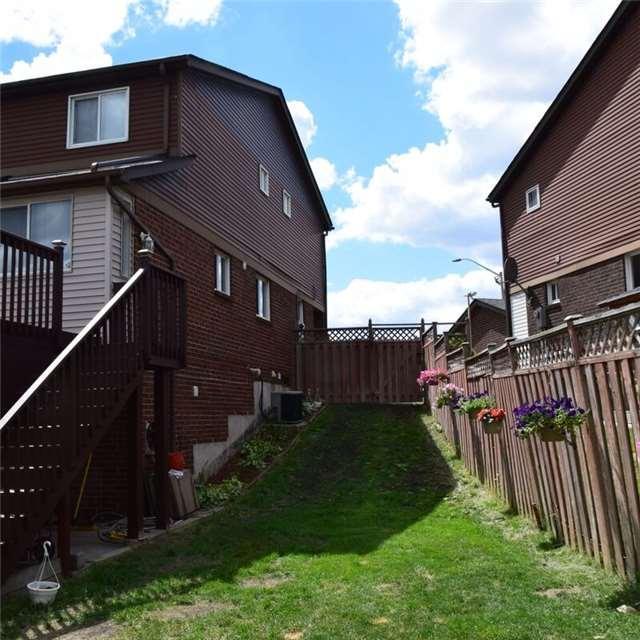 694 Heatherwood Sq E, House detached with 3 bedrooms, 4 bathrooms and 5 parking in Mississauga ON | Image 11