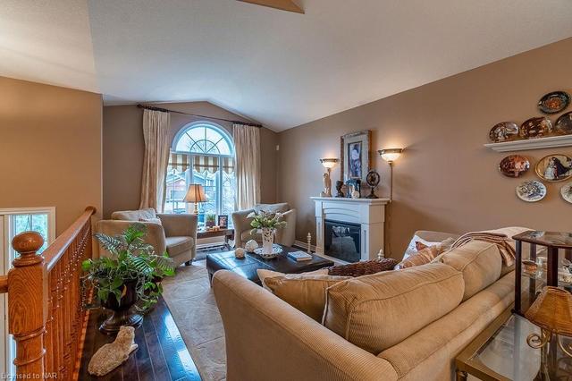 8423 Atack Court, House detached with 3 bedrooms, 2 bathrooms and 1 parking in Niagara Falls ON | Image 8
