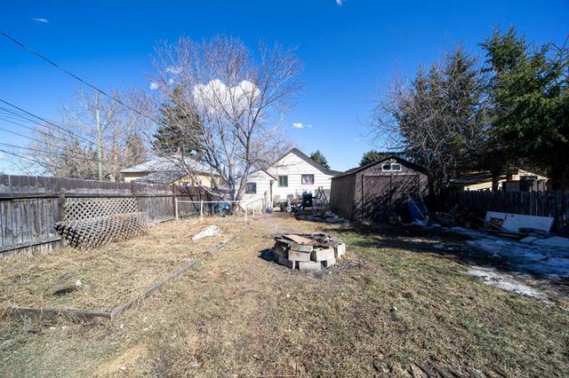 4945 52 Street, House detached with 2 bedrooms, 1 bathrooms and 2 parking in Sedgewick AB | Image 18