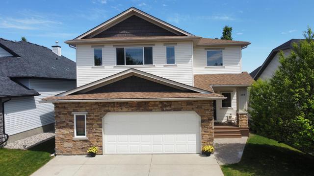 408 Crystal Green Manor, House detached with 5 bedrooms, 3 bathrooms and 4 parking in Okotoks AB | Image 2