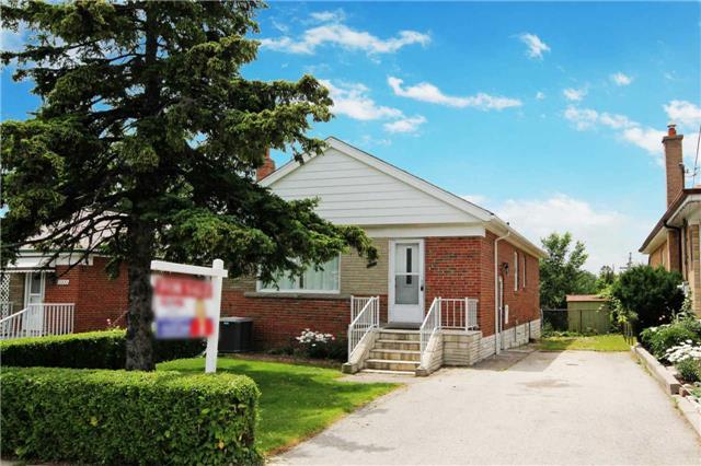 1002 Warden Ave, House detached with 3 bedrooms, 1 bathrooms and 2 parking in Toronto ON | Image 1