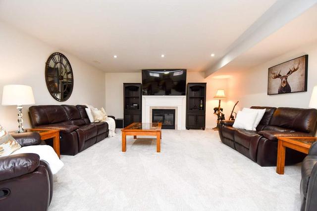 2556 Denure Dr, House detached with 2 bedrooms, 3 bathrooms and 4 parking in Peterborough ON | Image 22