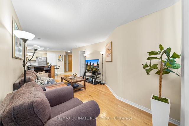 317 - 509 Beecroft Rd, Condo with 2 bedrooms, 2 bathrooms and 1 parking in Toronto ON | Image 6