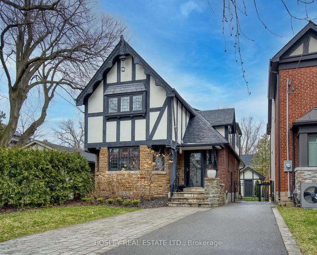 33 Wendover Rd, House detached with 3 bedrooms, 4 bathrooms and 4 parking in Toronto ON | Image 1