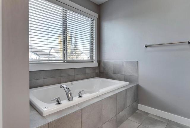 1966 Ainslie Link Sw, House detached with 4 bedrooms, 3 bathrooms and 4 parking in Edmonton AB | Image 31