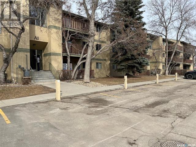 203a1 - 1121 Mckercher Drive, Condo with 2 bedrooms, 1 bathrooms and null parking in Saskatoon SK | Image 2