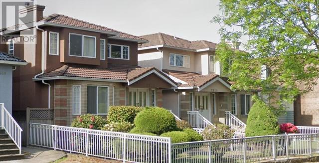 2930 Graveley Street, House detached with 6 bedrooms, 5 bathrooms and 4 parking in Vancouver BC | Image 1