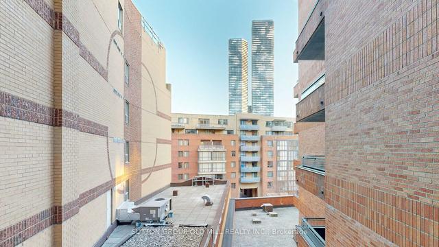 506 - 71 Front St E, Condo with 2 bedrooms, 2 bathrooms and 1 parking in Toronto ON | Image 21