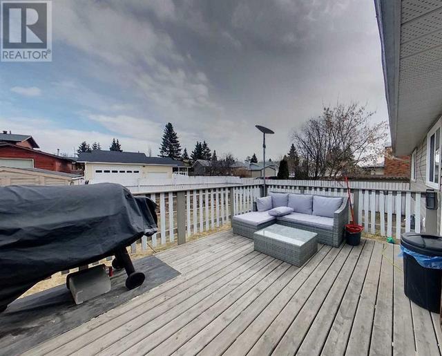80 Chickadee Drive, House detached with 5 bedrooms, 2 bathrooms and 10 parking in Whitecourt AB | Image 32