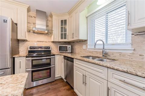 369 West Acres Drive, House detached with 3 bedrooms, 2 bathrooms and 2 parking in Guelph ON | Card Image