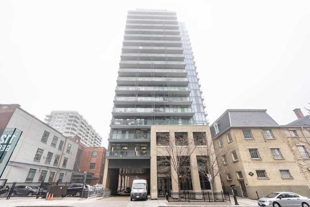 1913 - 105 George St, Condo with 1 bedrooms, 2 bathrooms and 0 parking in Toronto ON | Card Image