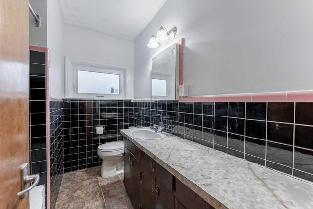 upper - 20 Gaiety Dr, House detached with 3 bedrooms, 1 bathrooms and 2 parking in Toronto ON | Image 16