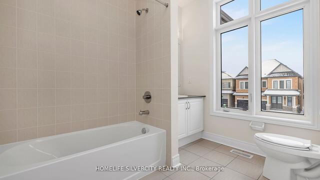 26 Duxbury Rd, House detached with 4 bedrooms, 4 bathrooms and 6 parking in Brampton ON | Image 29
