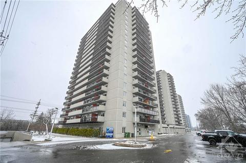 408 - 158 Mcarthur Avenue, Condo with 3 bedrooms, 1 bathrooms and 1 parking in Ottawa ON | Card Image