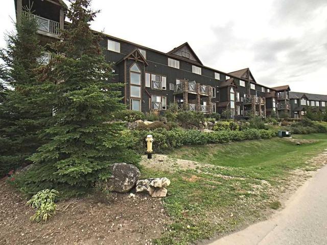 32 Joseph Tr, Condo with 2 bedrooms, 2 bathrooms and 1 parking in Collingwood ON | Image 1