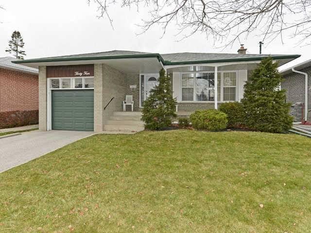 34 Birchard St, House detached with 3 bedrooms, 2 bathrooms and 2 parking in Toronto ON | Image 1