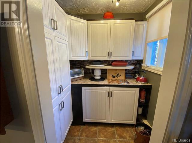 17 Desmeules Street, House detached with 3 bedrooms, 2 bathrooms and null parking in Edmundston NB | Image 8