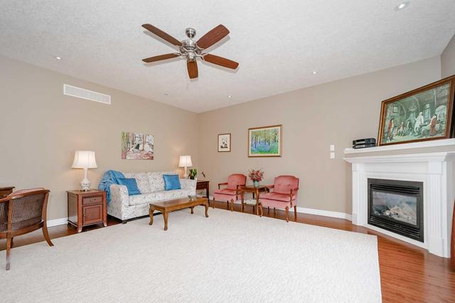 598 Woodlawn Rd E, House detached with 3 bedrooms, 3 bathrooms and 2 parking in Guelph ON | Image 4