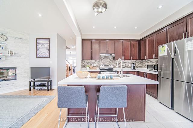 121 Decast Cres, House attached with 3 bedrooms, 3 bathrooms and 2 parking in Markham ON | Image 10