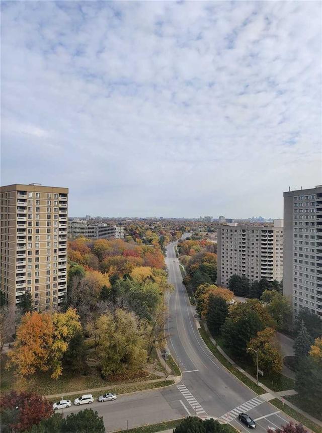1701 - 3695 Kaneff Cres, Condo with 2 bedrooms, 2 bathrooms and 1 parking in Mississauga ON | Image 13