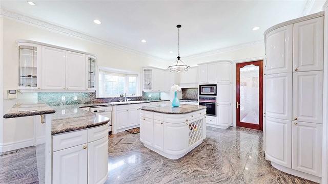 67 Cachet Pkwy, House detached with 5 bedrooms, 9 bathrooms and 25 parking in Markham ON | Image 3