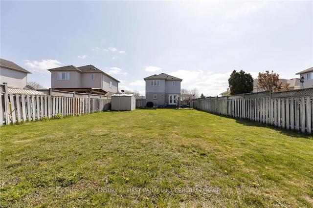 231 Parkview Dr, House detached with 3 bedrooms, 3 bathrooms and 3 parking in Strathroy Caradoc ON | Image 22