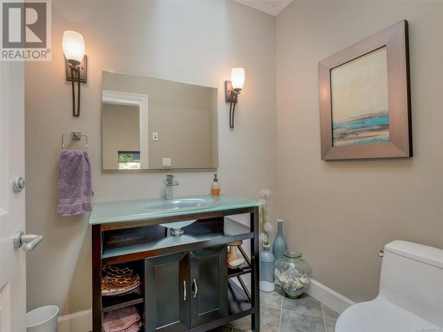 3450 Lord Nelson Way, House detached with 4 bedrooms, 3 bathrooms and 6 parking in Saanich BC | Image 31