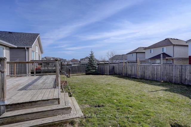 531 Clancy Cres, House detached with 2 bedrooms, 2 bathrooms and 3 parking in Peterborough ON | Image 20