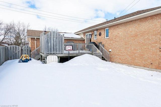 335 Forman Avenue, House detached with 4 bedrooms, 2 bathrooms and null parking in Stratford ON | Image 44